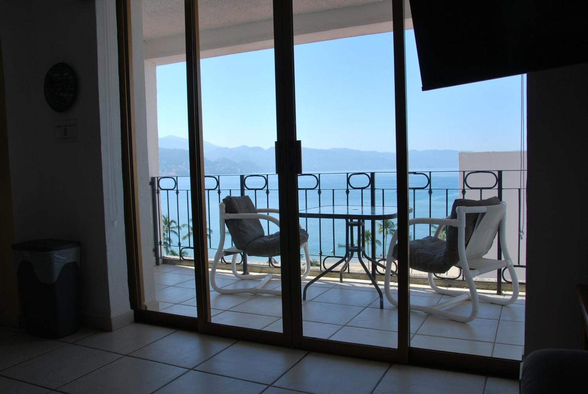 Beachfront View Condo Beside La Isla Mall Puerto Vallarta Kültér fotó