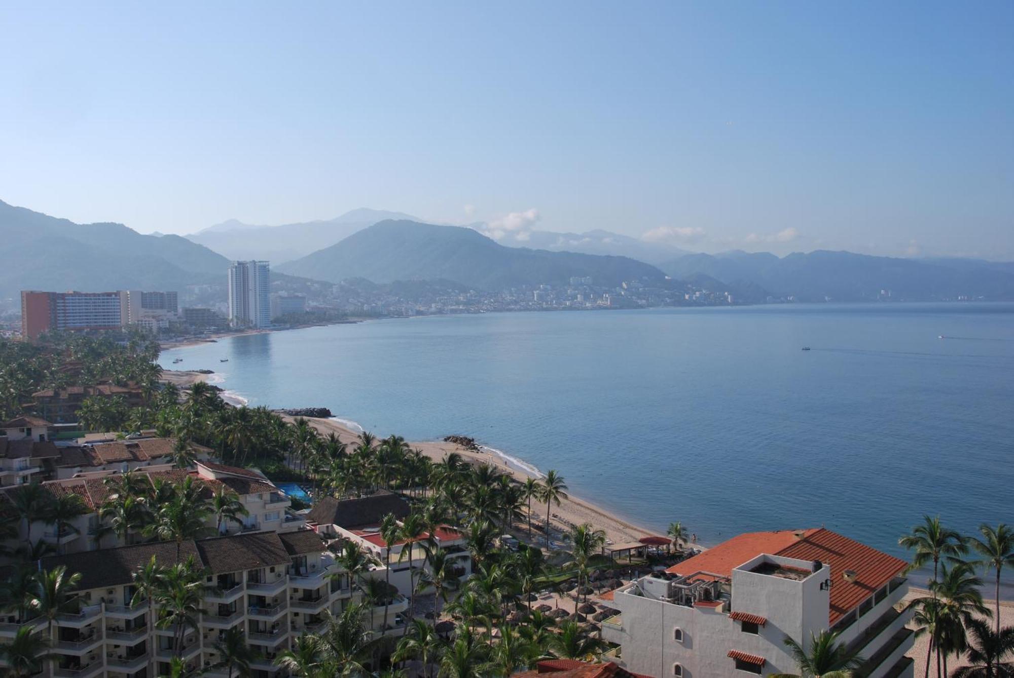 Beachfront View Condo Beside La Isla Mall Puerto Vallarta Kültér fotó